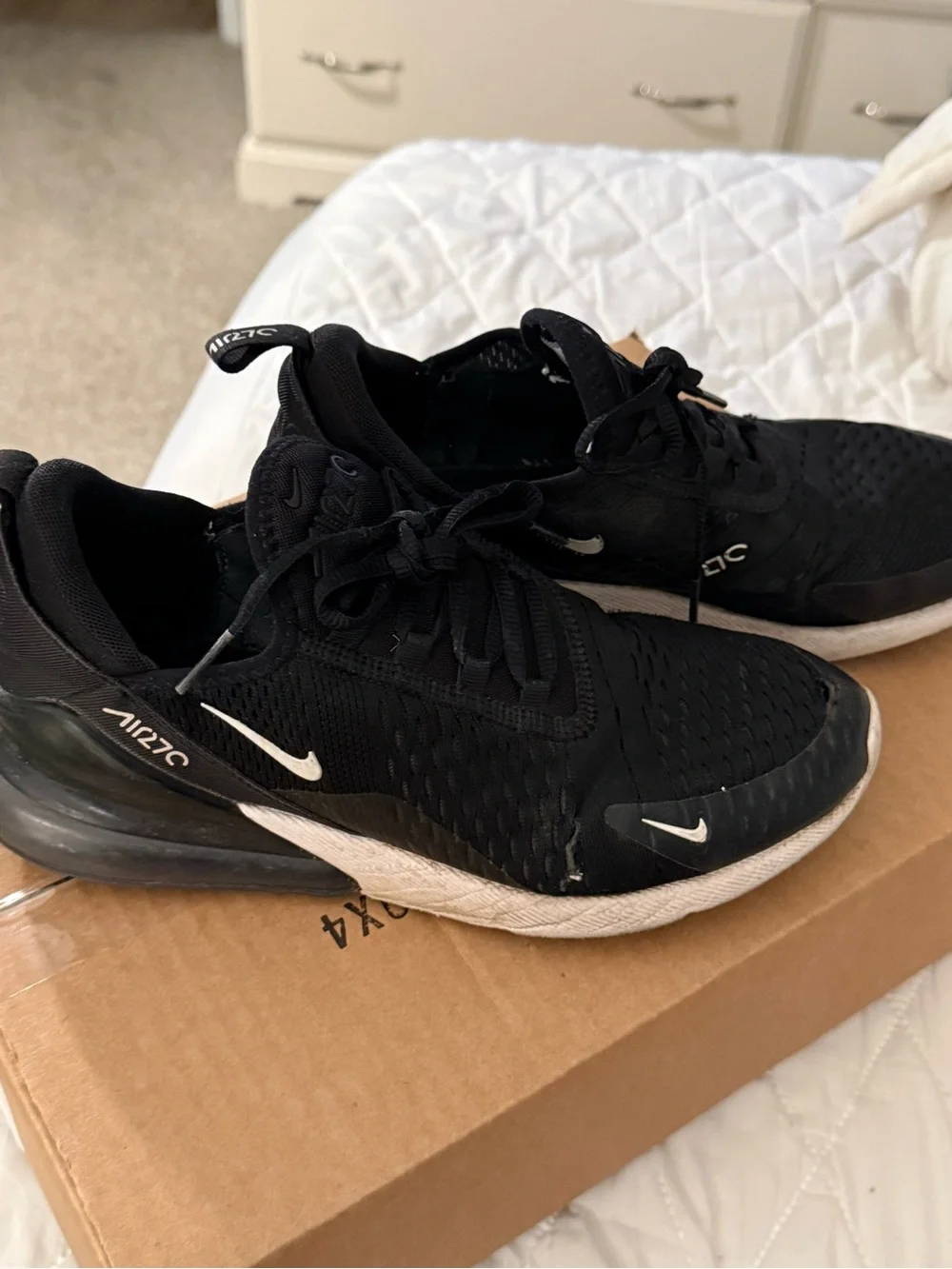 Nike Air Max 270 Men's Sneakers - Black/White